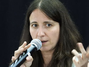 Presentaci&oacute; de 'Vinc de molt lluny' d'Isabel Oliva