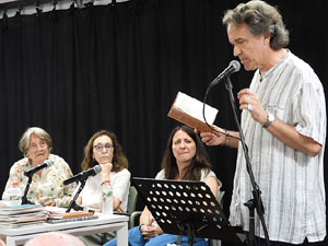 Presentaci&oacute; de 'Vinc de molt lluny' d'Isabel Oliva