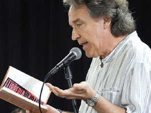 Presentaci&oacute; de 'Vinc de molt lluny' d'Isabel Oliva