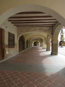 Porxades de la pla&ccedil;a de la Vila