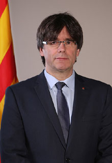 Retrat oficial del President Carles Puigdemont i Casamaj&oacute;