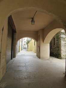Carrer porxat