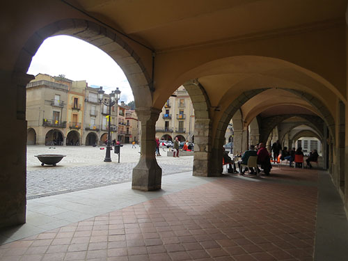 La pla&ccedil;a de la Vila