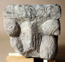 Capitell de Sant Pere de Besal&uacute;. Ca. 1200