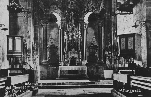 Interior del monestir de Sant Pere de Besal&uacute;. 1911-1936