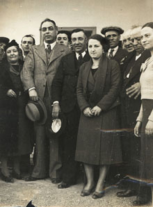 Visita del conseller primer i president del Consell Executiu de Catalunya, Joan Casanovas, amb motiu de la inauguraci&oacute; de les escoles municipals de Besal&uacute;. 1934