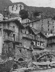 Entrada a la poblaci&oacute; de Beget. 1890-1936