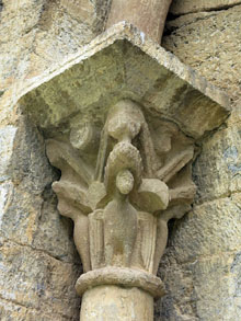 Capitell del monestir de Sant Pere