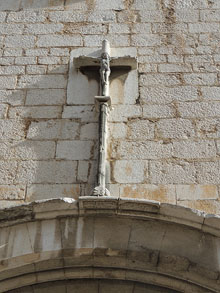 Esgl&eacute;sia de Sant Pere. Detall de la fa&ccedil;ana