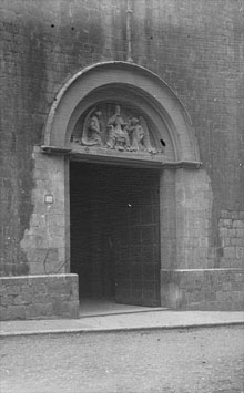Portalada de l'esgl&eacute;sia parroquial de Sant Pere, 1922