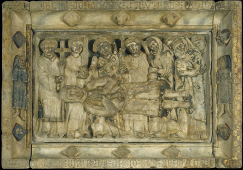 L&agrave;pida sepulcral de Ramon d'Urtx (mort el 1297). &Uacute;ltim quart del segle XIII. Talla en marbre amb restes de policromia i daurat amb pa d'or