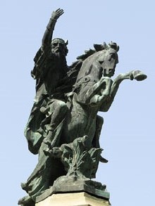 Est&agrave;tua del comte Arnau a la pla&ccedil;a de Josep Anselm Clav&eacute;