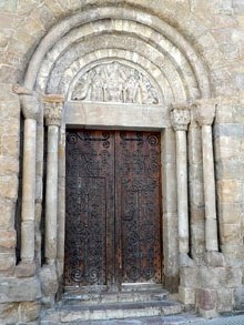 Portalada de l'esgl&eacute;sia de Sant Pol