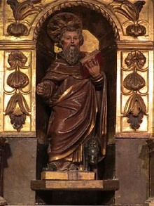 Sant Antoni abat. Detall de la figura superior del retaule que li &eacute;s dedicat. Fusta policromada. Segle XVIII