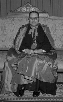 Visita del bisbe auxiliar de Barcelona, Narc&iacute;s Jubany, a Santa Coloma de Farners, la seva poblaci&oacute; natal. 19 de mar&ccedil;a de 1956