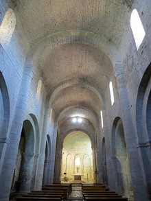 Nau de l'esgl&eacute;sia de Santa Maria de Vilabertran