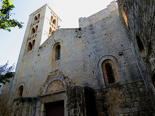 Fa&ccedil;ana de l'esgl&eacute;sia de Santa Maria de Vilabertran