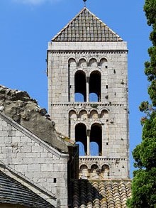 Campanar de Santa Maria de Vilabertran