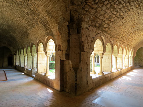 Claustre de l'esgl&eacute;sia de Santa Maria de Vilabertran